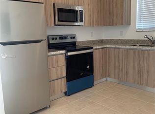 1684 SW 10th St #6, Miami, FL 33135