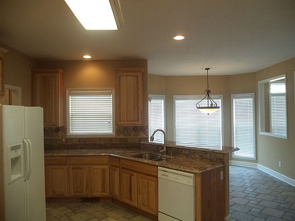 4th image of 7013 Cardindale Dr