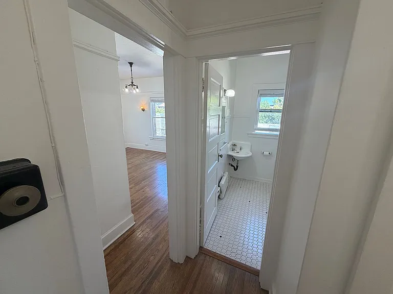415 NW 21st Ave — Photo 16