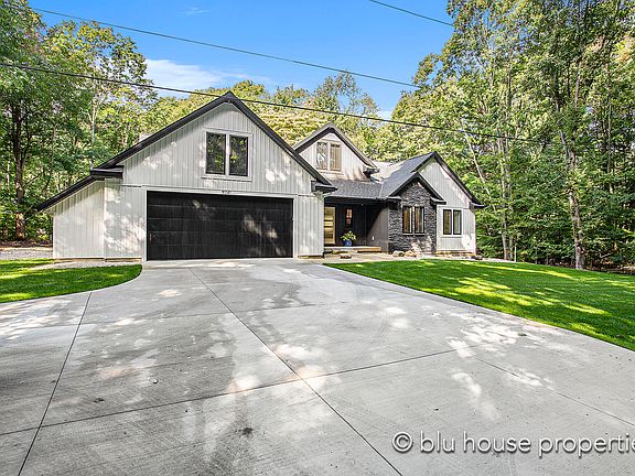 2nd image of 9241 Lakeshore Dr