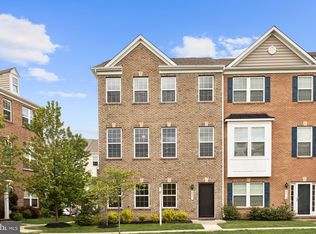 8821 Bentfield Dr, Manassas, VA
