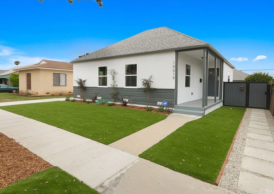 1st image of 10619 S Gramercy Pl