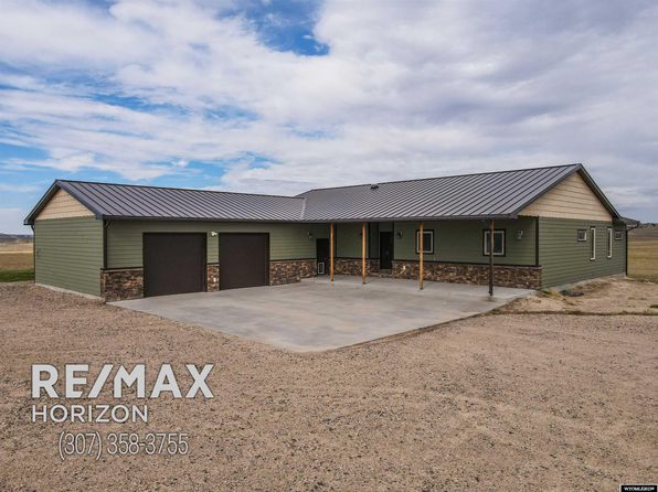 24 Stinson Rd, Douglas, WY 82633