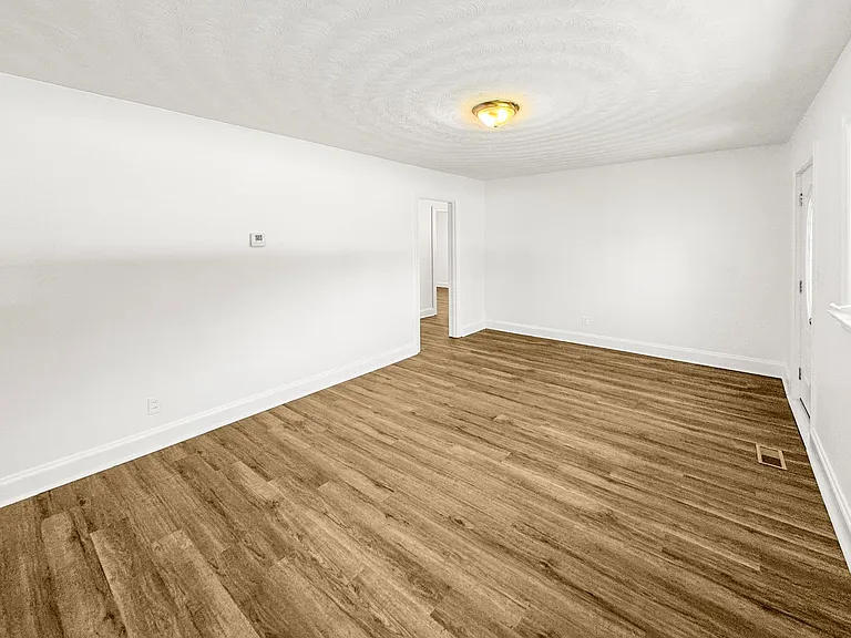 1513 Bethlehem Rd — Photo 21