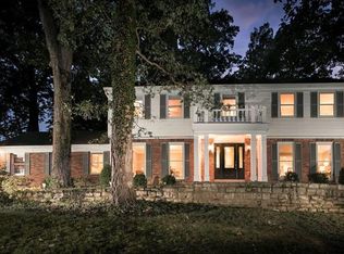 405 Twin Creek Rd, Saint Louis, MO 63141