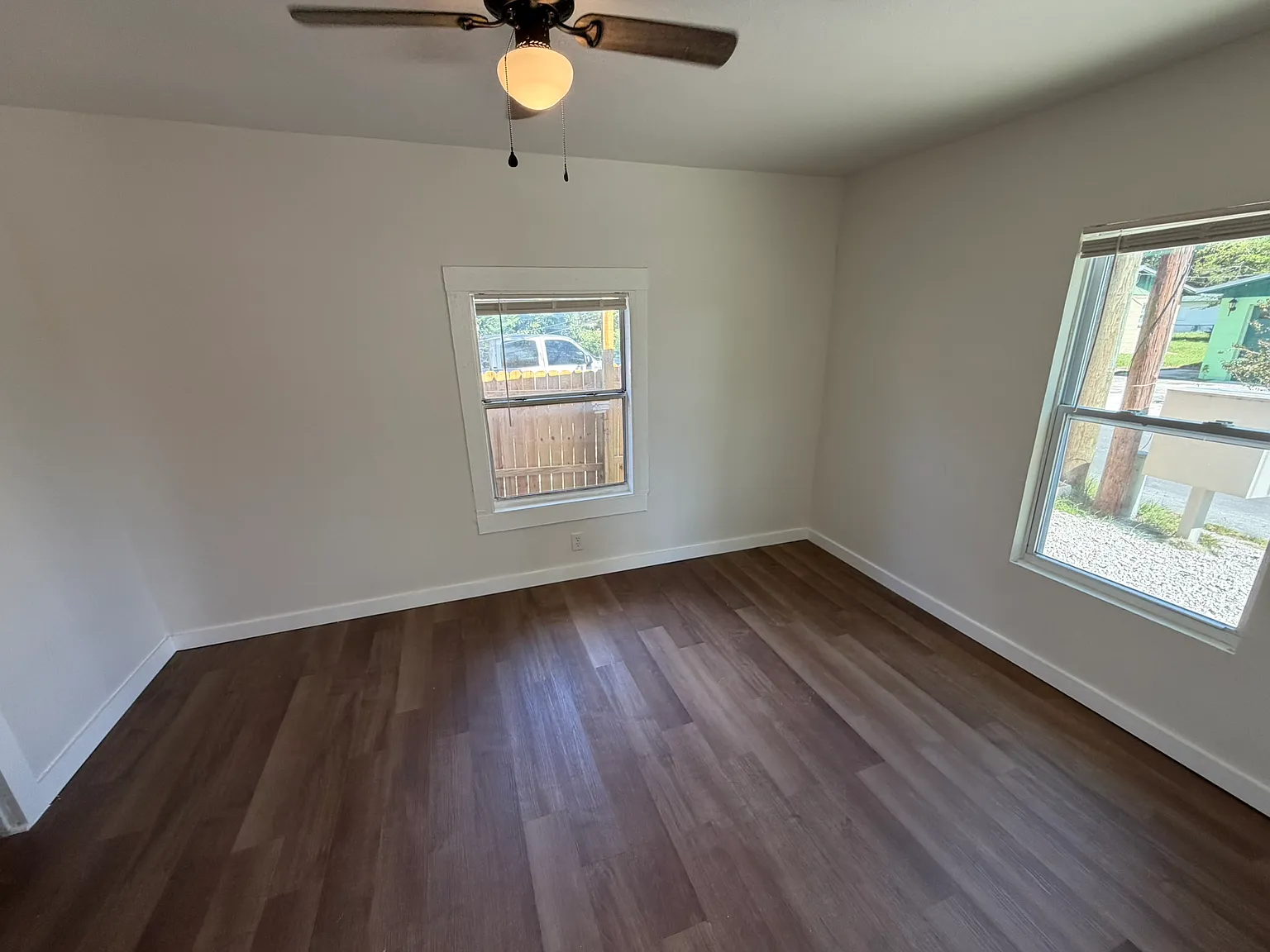 2 bed, 749 sqft, $1,199 — Photo 3