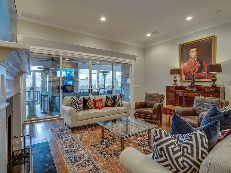 2424A Abbott Martin Rd — Photo 17