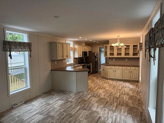 4th image of 9 Sargents Place #113