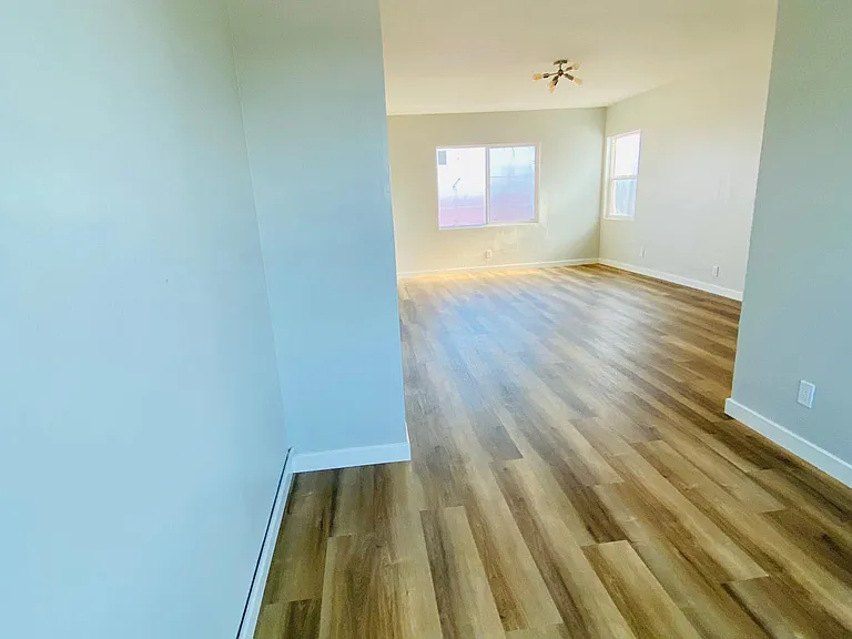 4131 Wilson Ave — Photo 3