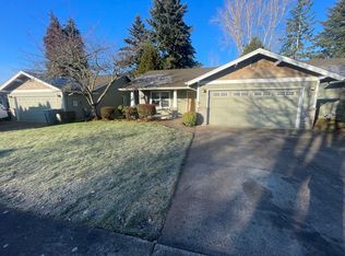 673-677 E Milton St, Lebanon, OR 97355