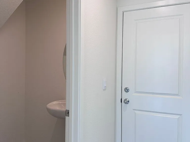 7760 Forestdale Way — Photo 5