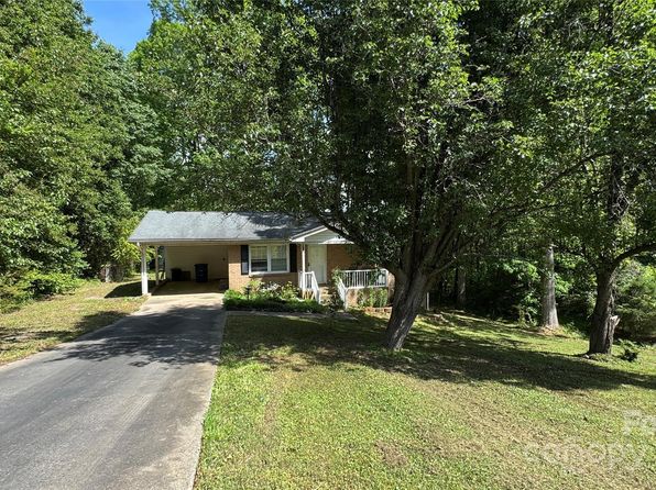 102 White Rock Rd, Grover, NC 28073