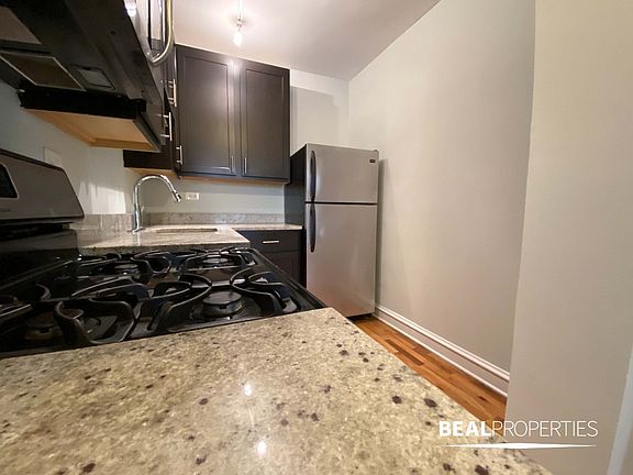 5th image of 4614 N Paulina St APT 201