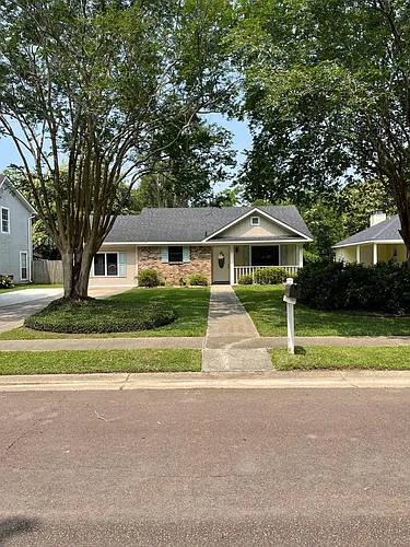 6 Burlington Dr Photo 1