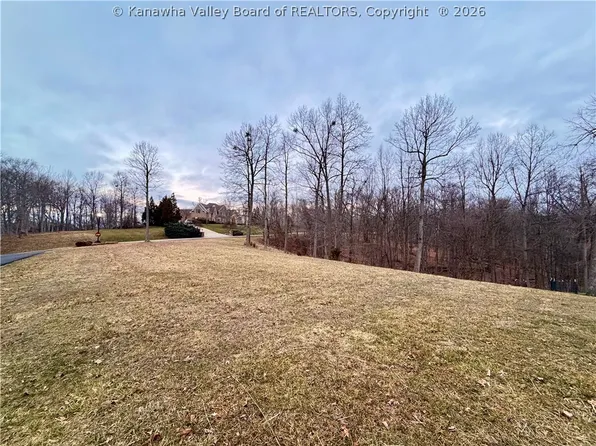 20 Mandy Dr, Scott Depot, WV 25560