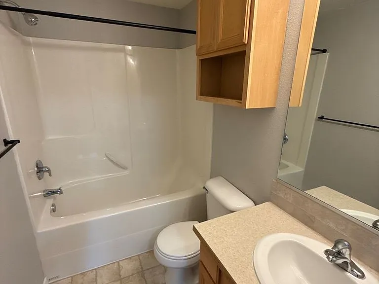 4105 Windy Ave NE — Photo 33