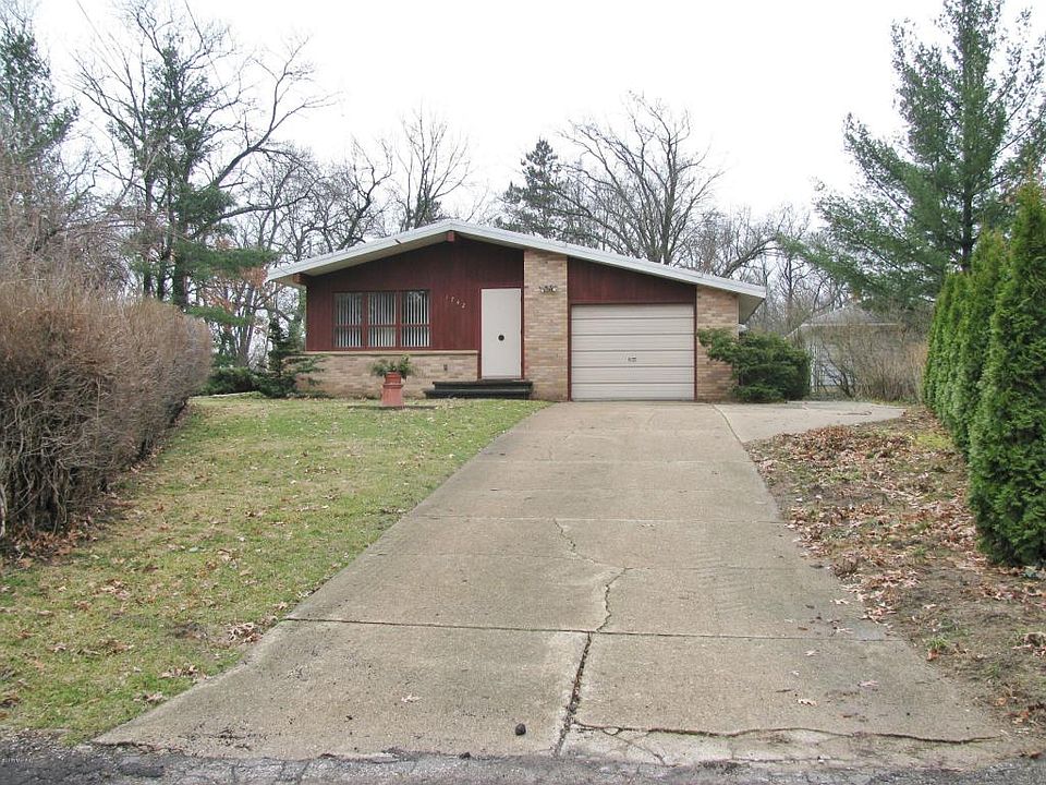 1st image of 1742 Dorais Ct NE