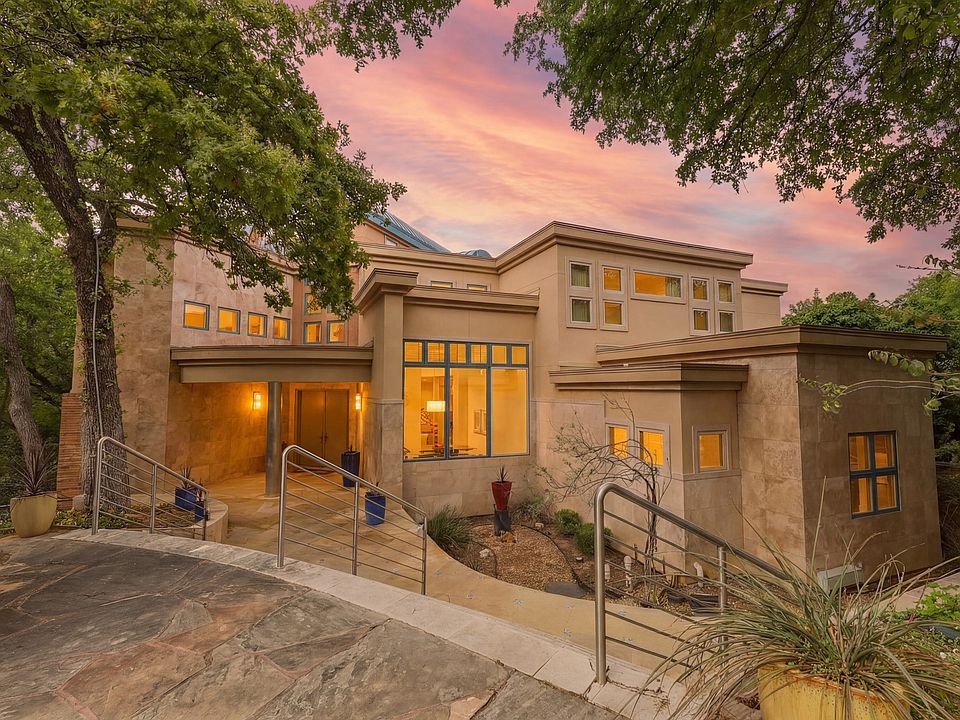 1st image of 2607 Hemingway Dr