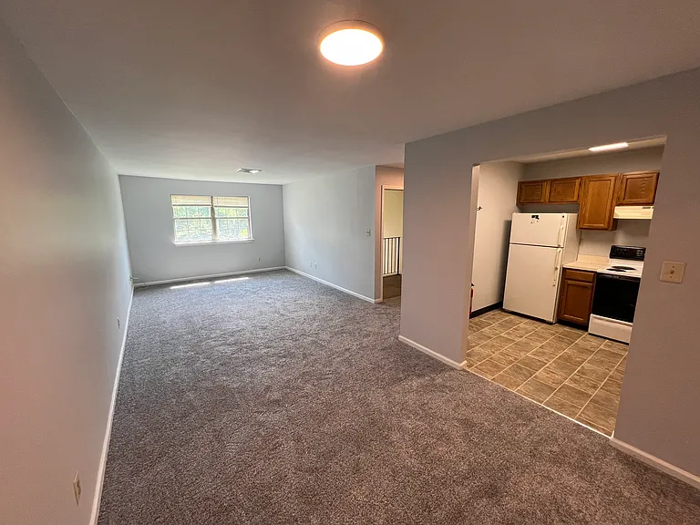 44 S Lansdowne Avenue — Photo 4