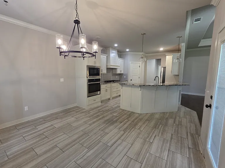 2905 Satinwood Cv — Photo 13