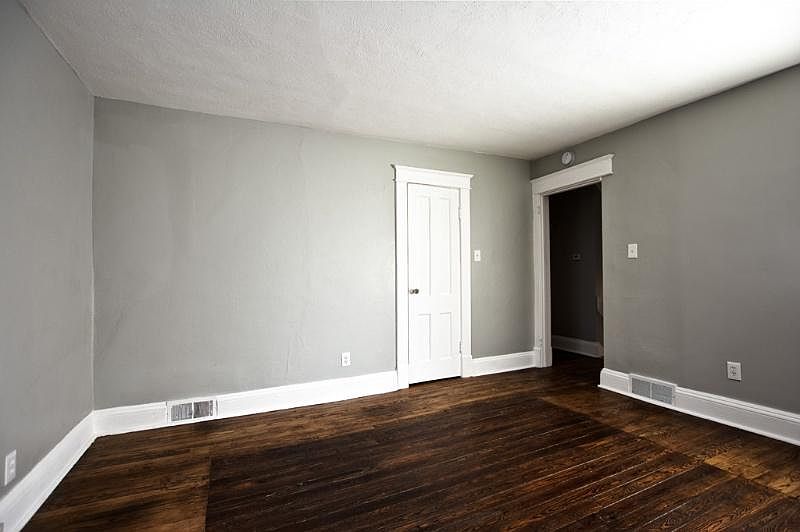 1st image of 617 Portage Ave #2