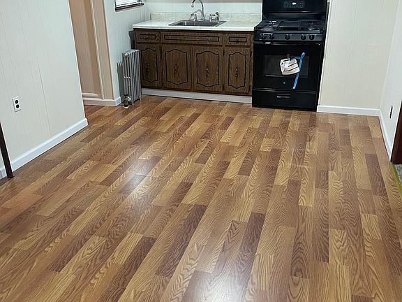 3rd image of 104-84 111th St