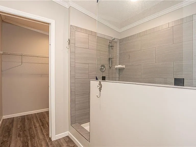 5719 N Richmond Rd — Photo 9