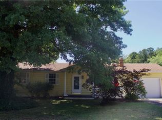 326 E Oak St, Davisville, WV 26142