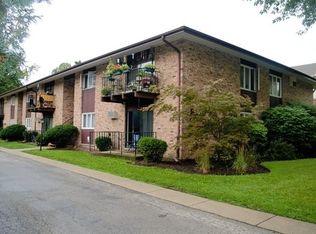 505 N Kenilworth Ave #2, Glen Ellyn, IL 60137
