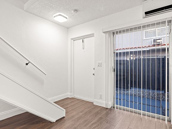 5th image of 1801 NE 56th St APT 5