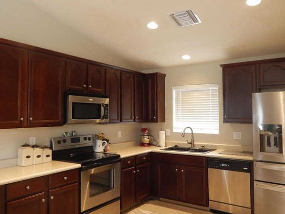 3rd image of 8756 N Hidden Wash Ct