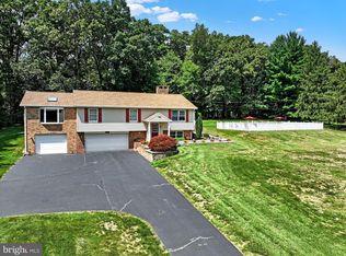 386 Sparton Rd, York, PA 17403