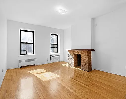 Rented by CitySites Real Estate Group | media 8