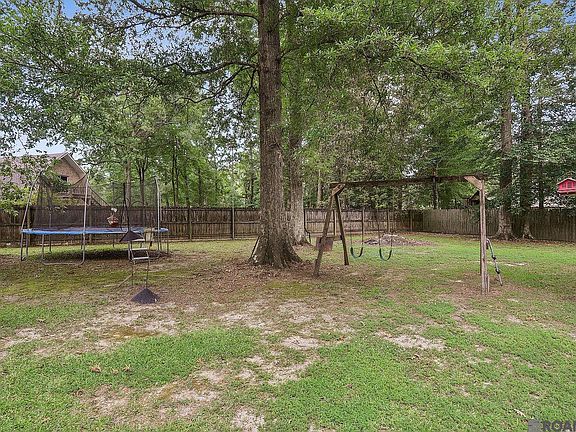 4th image of 15522 Chanove Ave