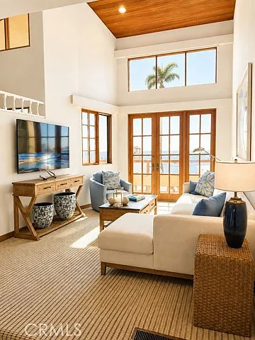3 bed, 3.5 bath, 1810 sqft, $8,000 — Photo 4