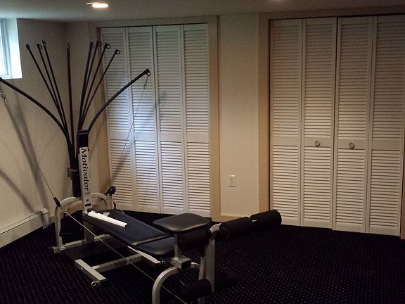 Bonus Room for Gym or Office