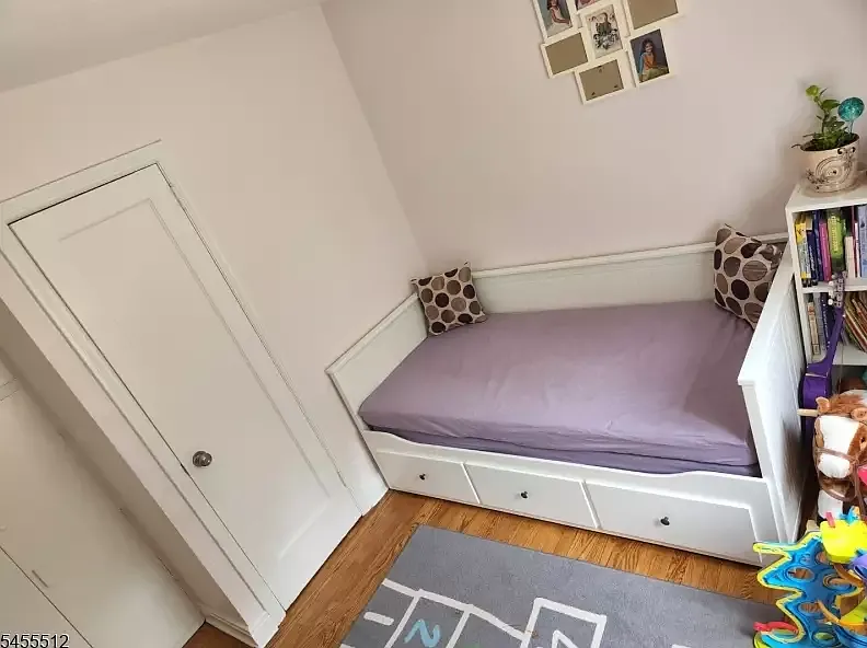 3 bed, $3,500 — Photo 3
