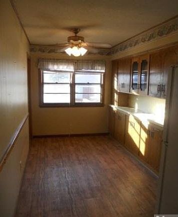 3rd image of 6523 Cloverdale Avenue