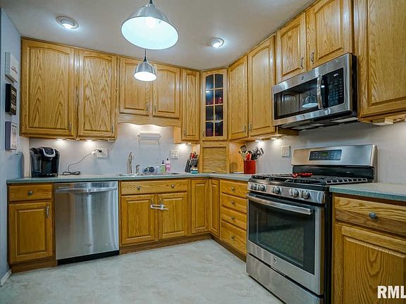3rd image of 5732 N Rosemead Dr