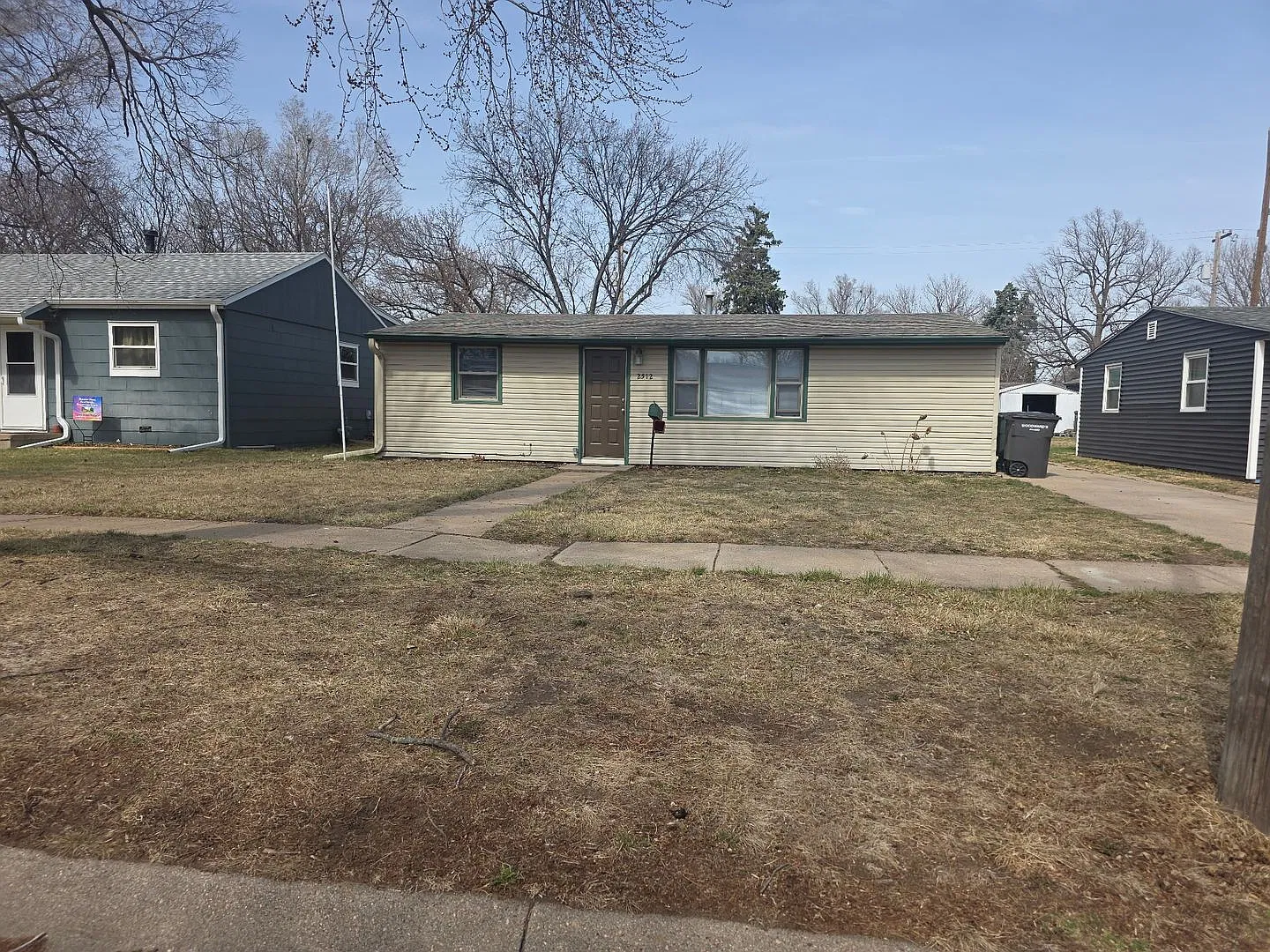 2 Bedroom Home with Fenced in Yard & Garage — Photo 1
