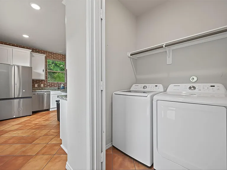 804 Pearl River Dr — Photo 12
