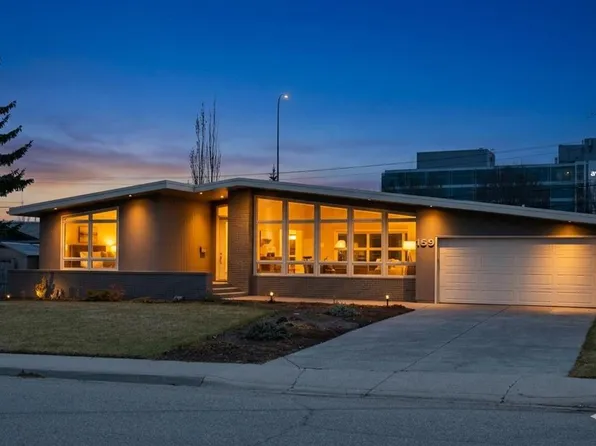 159 N Malibou Rd SW, Calgary, AB T2V 1X5