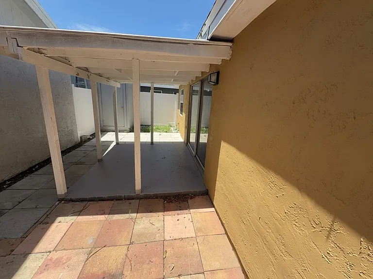 502 San Gabriel Ct — Photo 15