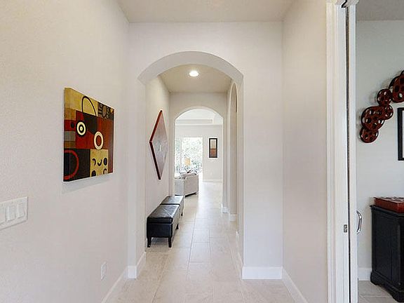 2nd image of 440 Nottinghill St