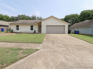 4901 S Lions Ave, Broken Arrow, OK 74011