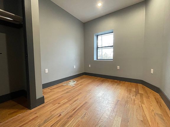 4th image of 1360 Herkimer St #2