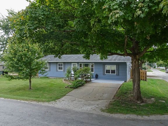 2nd image of 205 S Miller St
