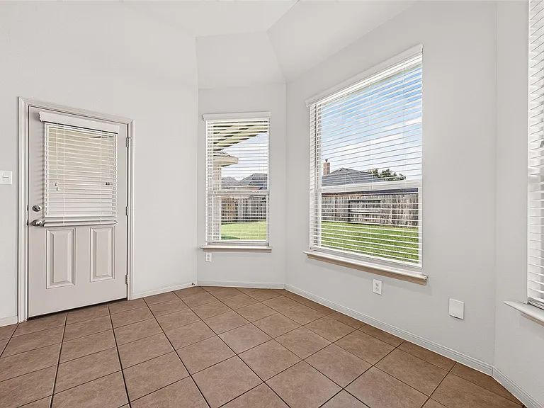 9214 Cavalier Ln — Photo 18
