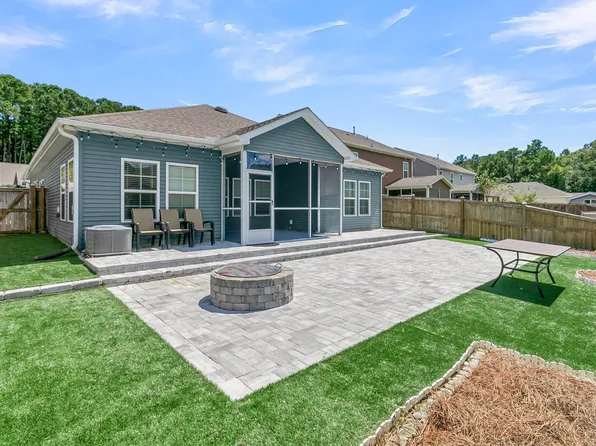 2019 Welsh Pony Dr, Awendaw, SC 29429