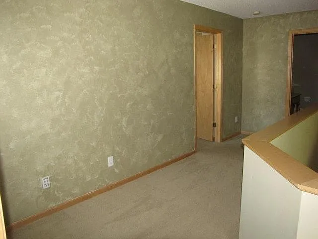 6844 Meadow Grass Ln S — Photo 8